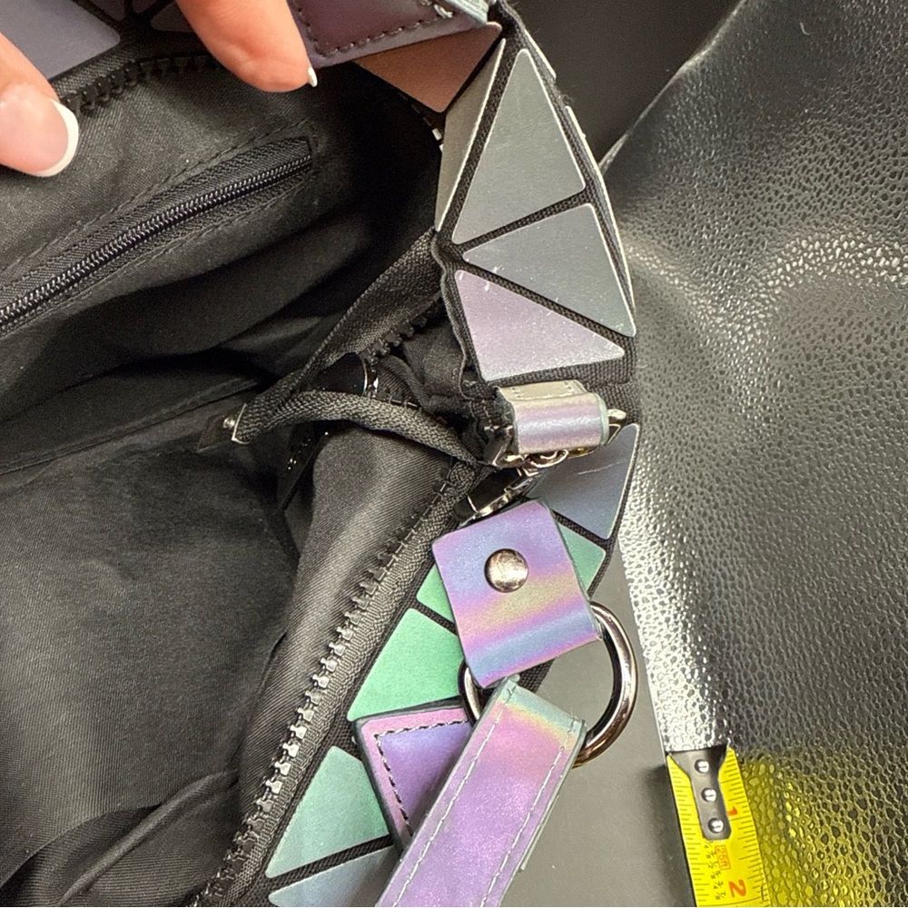 Geometric Black Shoulder Bag - Picture 6 of 10
